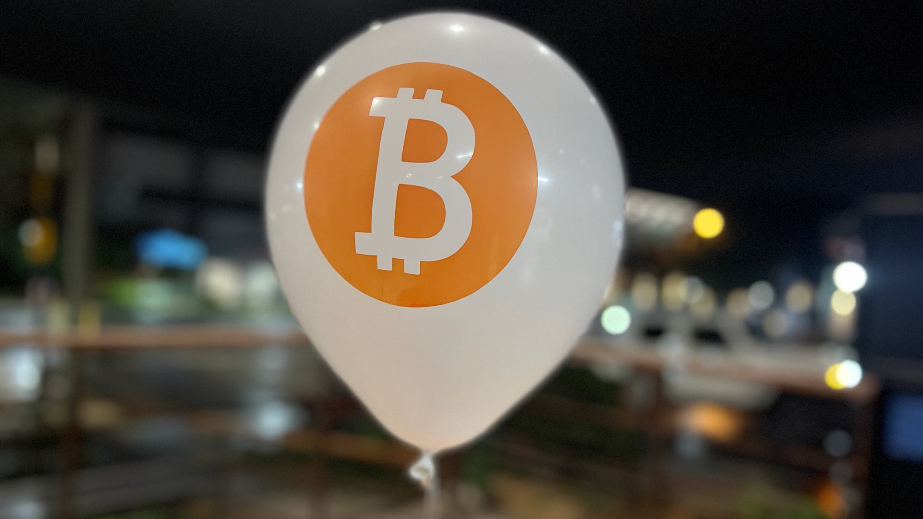 HODLer Happy Hour