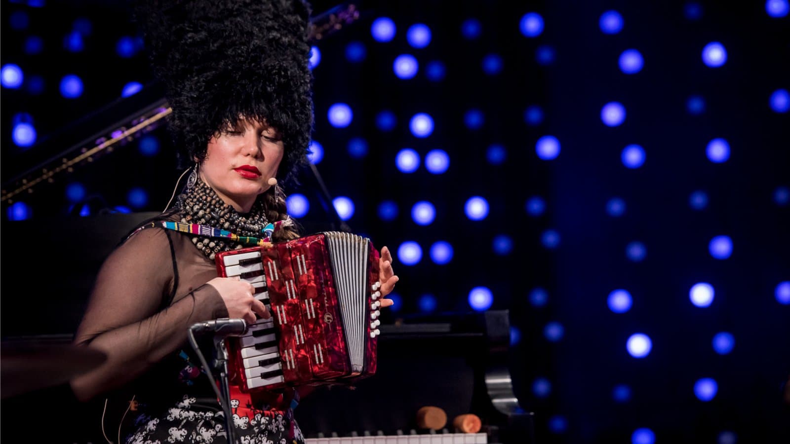 ДахаБраха DakhaBrakha Ukranian avant Folk quartet